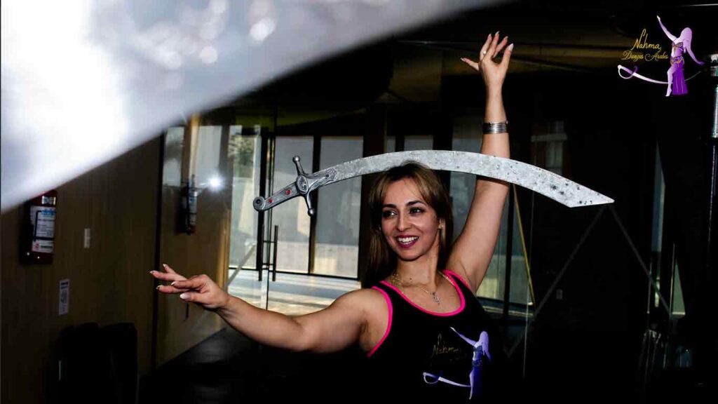 Beneficios de la Danza Árabe en la Tercera Edad: Bienestar, Alegría y Movimiento